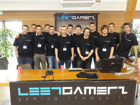 staff LeetGamerZ